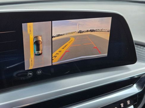 Certified 2025 Cadillac Lyriq Luxury image 20