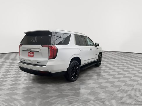 Certified 2024 GMC Yukon SLT w/ SLT Premium Package AWD/4WD image 44