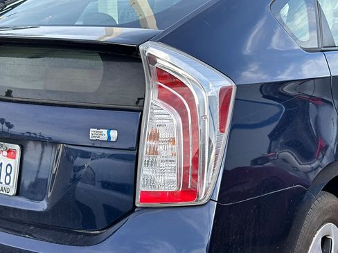 Used 2012 Toyota Prius Two image 17