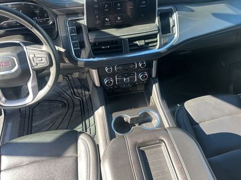Used 2024 GMC Yukon SLT image 29