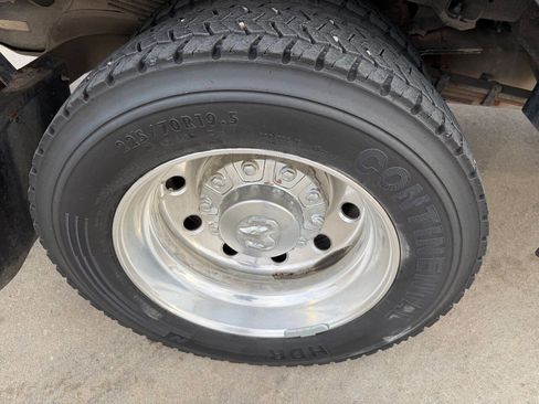 Used 2020 RAM 5500 Tradesman w/ Safety Group image 26