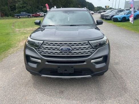 Used 2020 Ford Explorer Limited RWD image 2