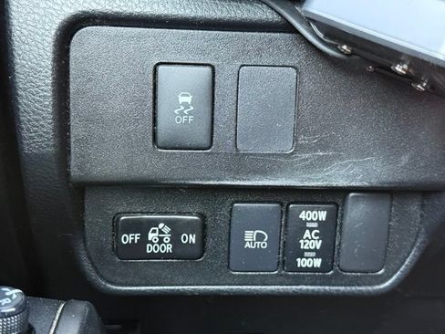 Used 2021 Toyota Tacoma TRD Off-Road w/ Technology Package AWD/4WD image 24
