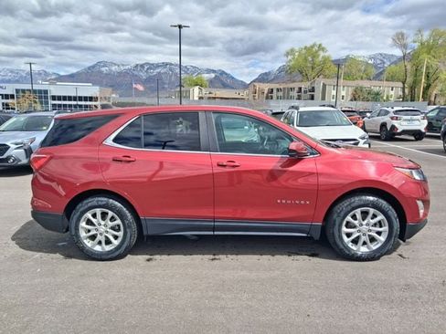 Used 2021 Chevrolet Equinox LT AWD/4WD image 2