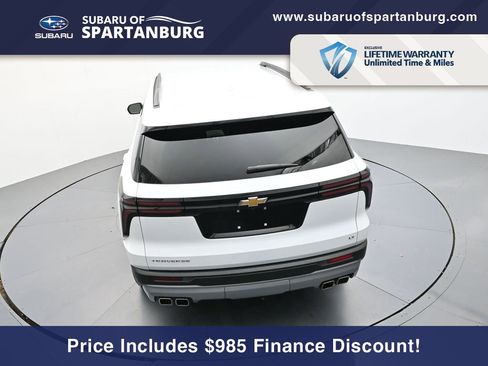 Used 2024 Chevrolet Traverse LT image 22