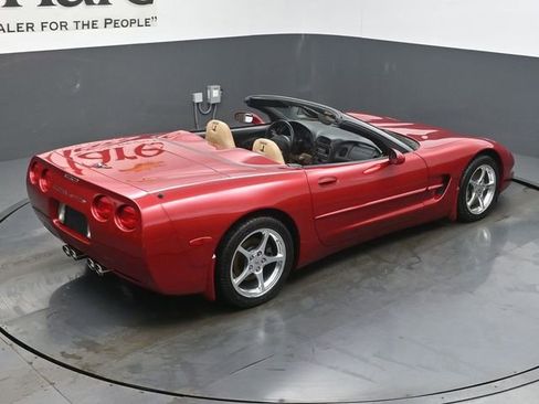 Used 2000 Chevrolet Corvette Convertible w/ Memory Pkg image 38