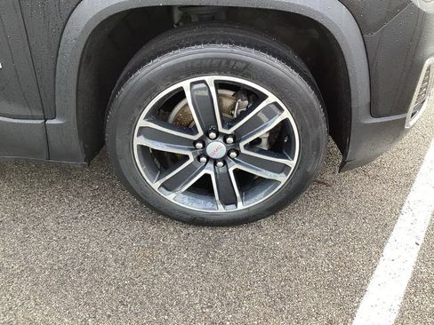 Used 2023 GMC Acadia SLT w/ Technology Package AWD/4WD image 36