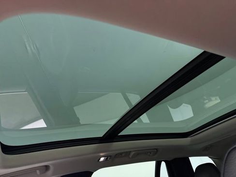 Used 2019 Volvo XC90 T6 Momentum w/ Protection Package Premier image 28