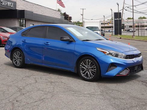 Used 2022 Kia Forte GT-Line w/ GT-Line Technology Package FWD image 2