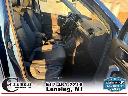 Used 2018 Volkswagen Tiguan SE w/ Panoramic Sunroof Package image 21