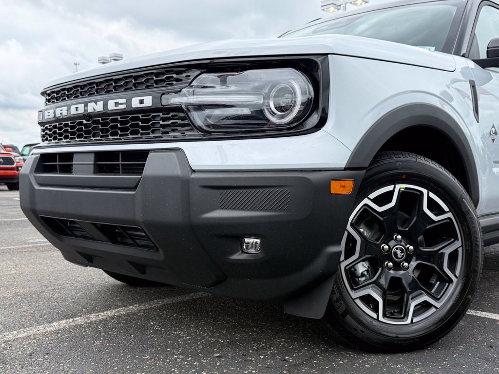 New 2026 Ford Bronco Sport Outer Banks AWD/4WD image 32