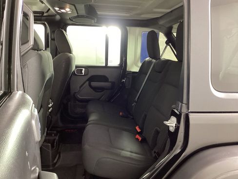 Used 2021 Jeep Wrangler Unlimited Sport image 13