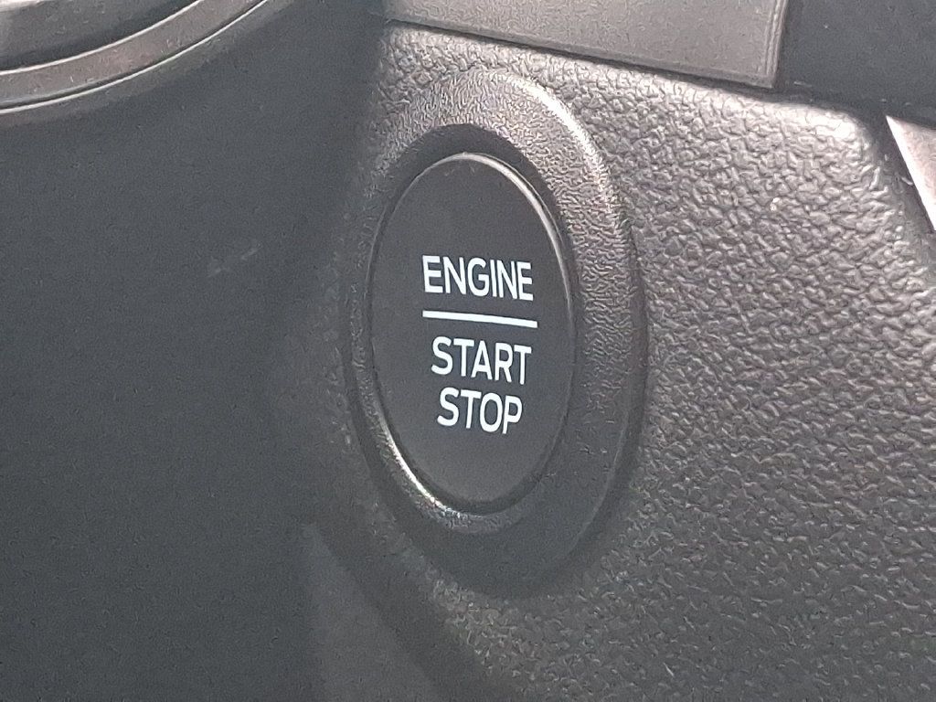 Used 2025 Ford Escape Active AWD/4WD image 24