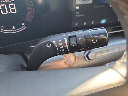 Used 2024 Hyundai Kona SEL image 29