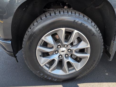 Used 2021 Chevrolet Silverado 1500 RST w/ Z71 Off-Road Package AWD/4WD image 9