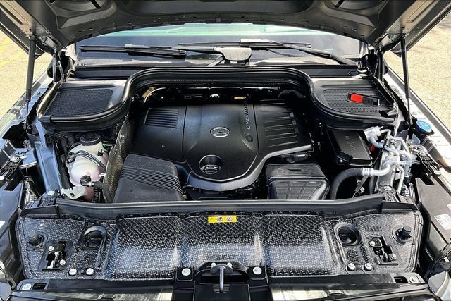 Certified 2025 Mercedes-Benz GLS 450 4MATIC image 26