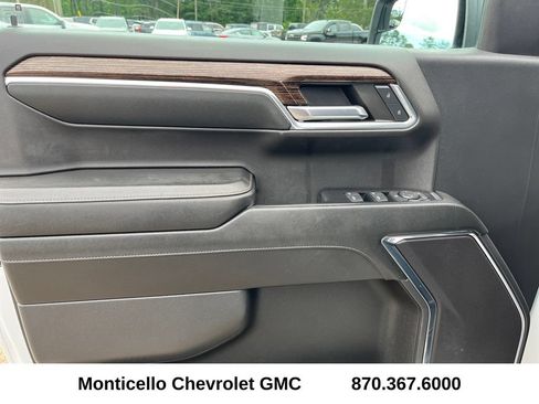 Certified 2024 GMC Sierra 1500 Elevation w/ X31 Off-Road Package AWD/4WD image 10