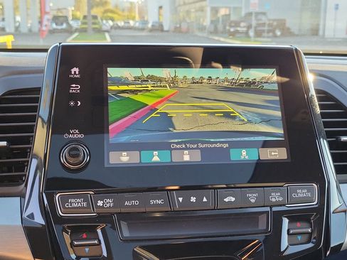 Used 2024 Honda Odyssey Touring image 10