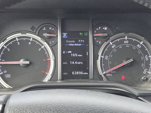 Used 2021 Toyota 4Runner TRD Off-Road Premium w/ Moonroof Package image 31