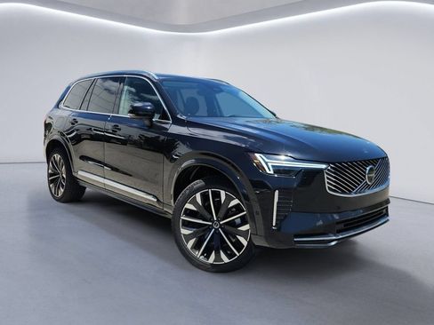 New 2026 Volvo XC90 B6 Plus w/ Protection Package Premier AWD/4WD image 2