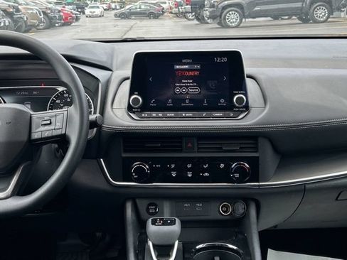 Used 2025 Nissan Rogue S AWD/4WD image 71