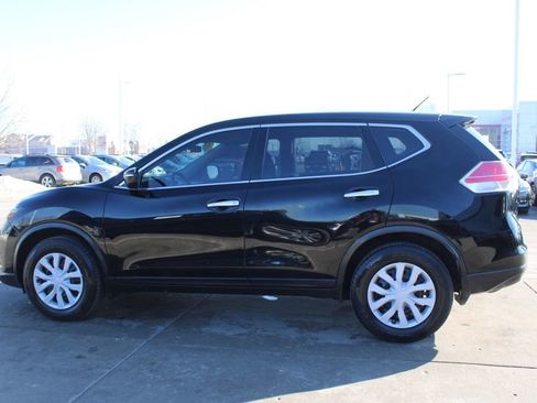 Used 2015 Nissan Rogue S image 4