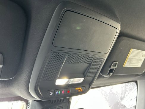 Used 2025 Chevrolet Equinox LT image 26