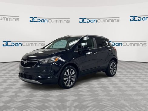 Used 2022 Buick Encore Preferred w/ Safety Package FWD image 4