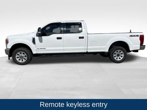 Used 2022 Ford F250 XLT AWD/4WD image 2