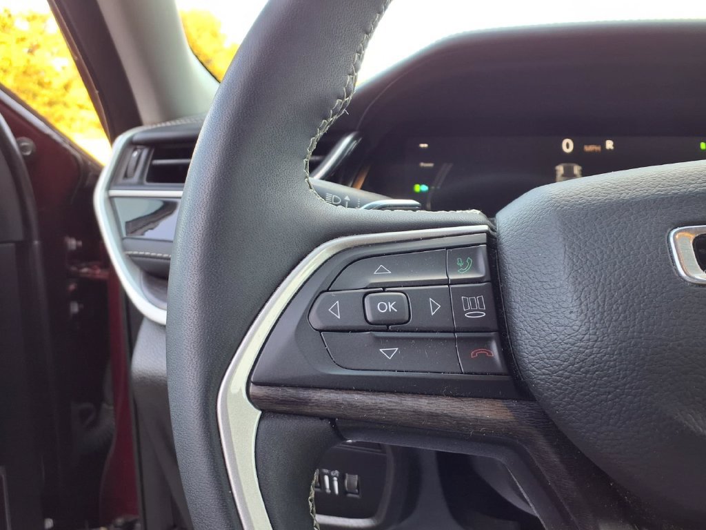 Used 2022 Jeep Grand Cherokee Limited 4xe AWD/4WD image 11
