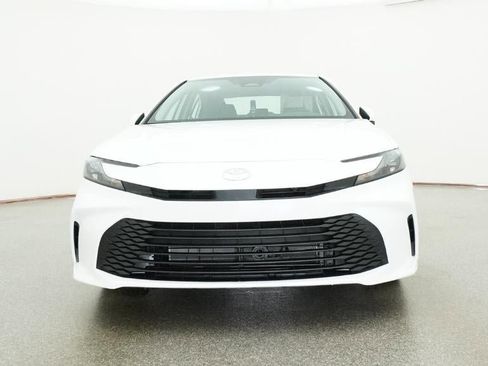 New 2026 Toyota Camry LE FWD image 31