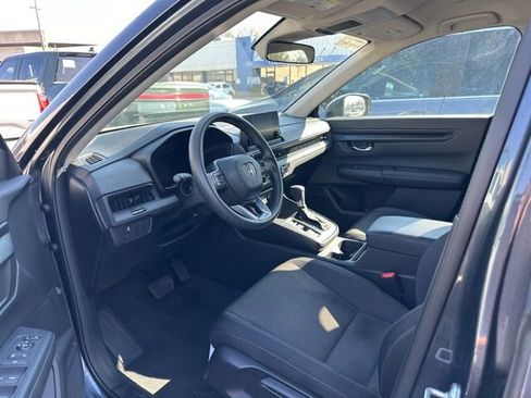 Used 2025 Honda CR-V LX image 5