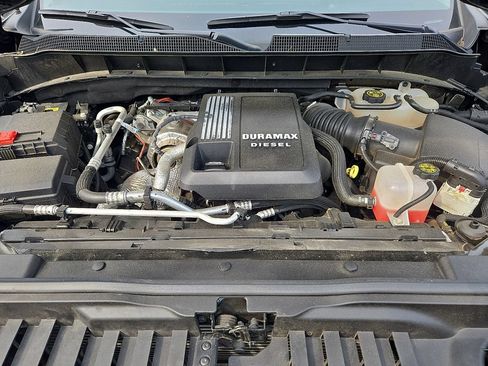 Used 2023 Chevrolet Silverado 1500 RST AWD/4WD image 33