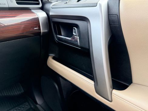 Used 2019 Toyota 4Runner Limited image 24