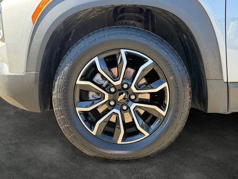 Used 2023 Chevrolet TrailBlazer ACTIV w/ Convenience Package AWD/4WD image 4