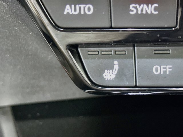 Used 2023 Audi Q4 e-tron Prestige AWD/4WD image 18