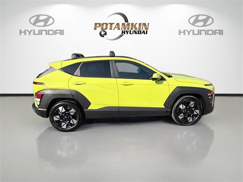 Certified 2025 Hyundai Kona SEL image 4