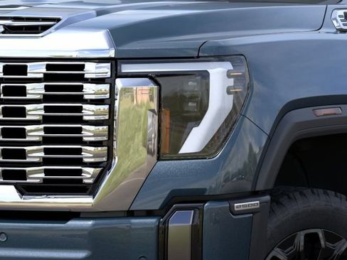New 2026 GMC Sierra 2500 Denali AWD/4WD image 10