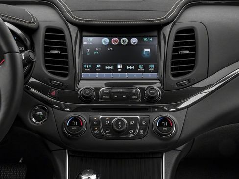 Used 2018 Chevrolet Impala Premier FWD image 13