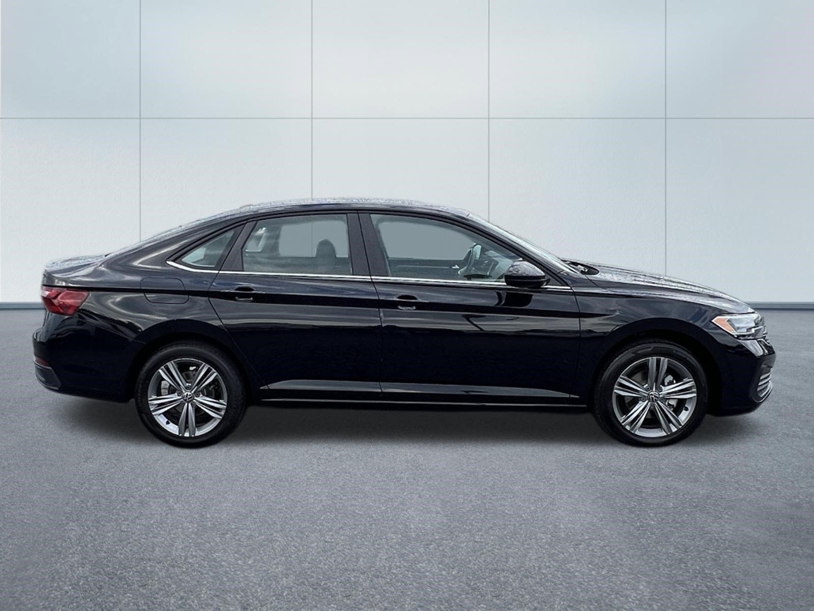 Used 2024 Volkswagen Jetta SE FWD image 7