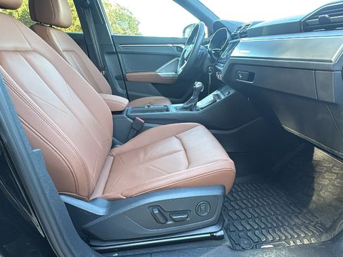 Certified 2025 Audi Q3 2.0T Premium image 25