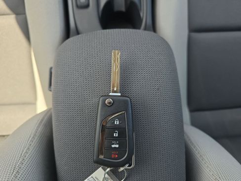 Used 2025 Toyota Corolla LE FWD image 12