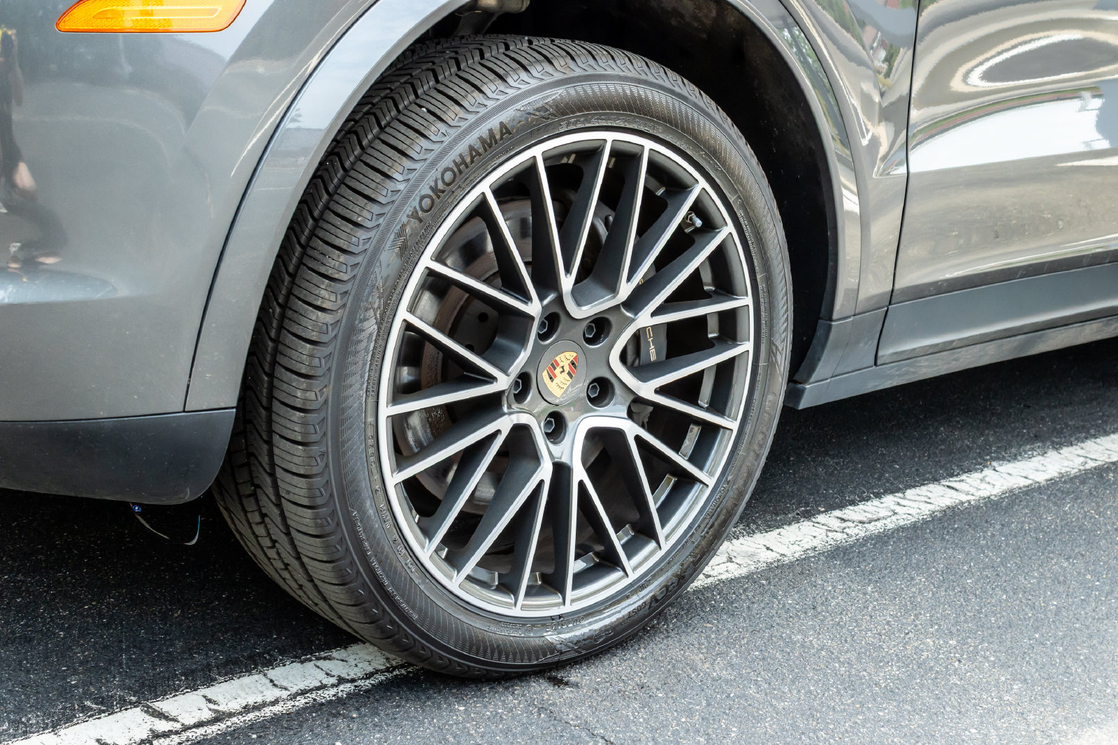 Used 2023 Porsche Cayenne AWD/4WD image 11