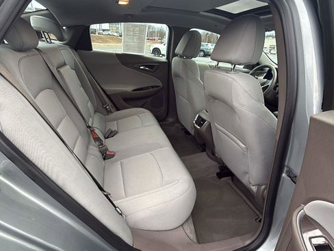 Used 2024 Chevrolet Malibu LT image 19