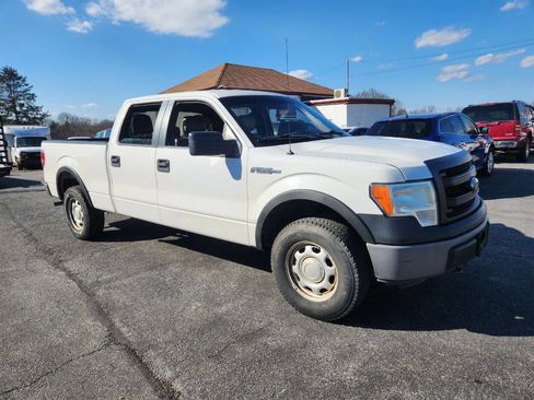 Used 2014 Ford F150 XL w/ Trailer Tow Package image 4