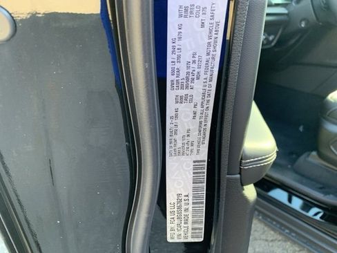 New 2025 Jeep Grand Cherokee L Limited w/ Luxury Tech Group II image 39