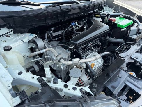 Used 2020 Nissan Rogue SV w/ Premium Package FWD image 6