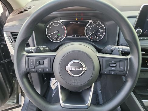 Used 2023 Nissan Rogue S AWD/4WD image 21