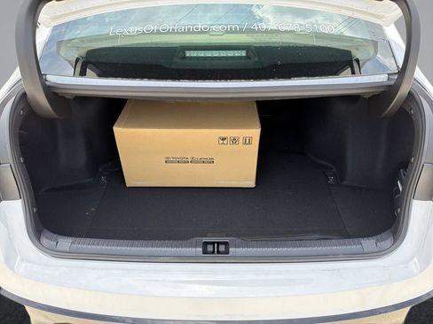 Used 2025 Lexus IS 350 F Sport RWD image 13