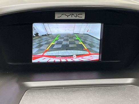 Used 2017 Ford Escape SE FWD image 5